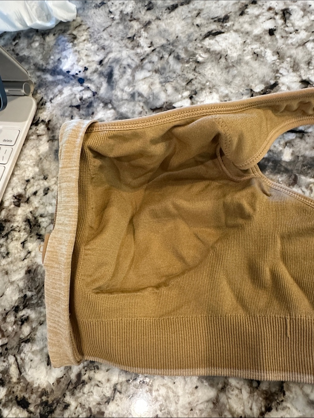 SHEFIT Lounge Bra M Honey Wheat Front Zip Wireless Comfort Athleisure Sporty - Picture 6 of 8
